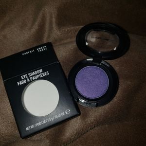 Mac Cosmetics Frost eyeshadow in Parfait Amour